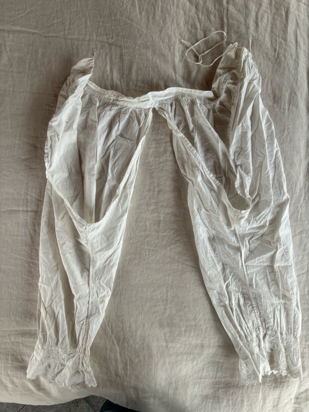 Antique Linen Bloomers - Picture 6 of 8